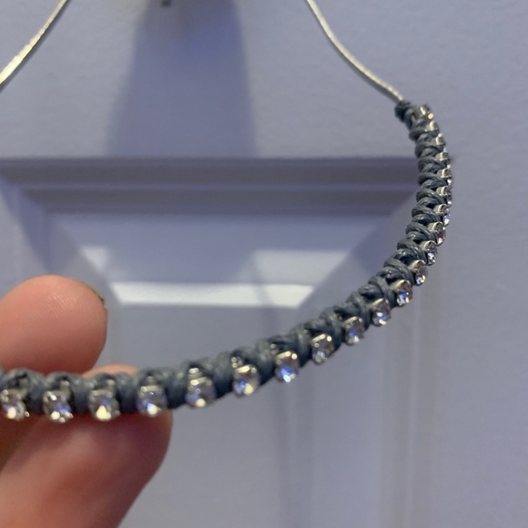 Necklace with leather detail - Picture 2 of 2